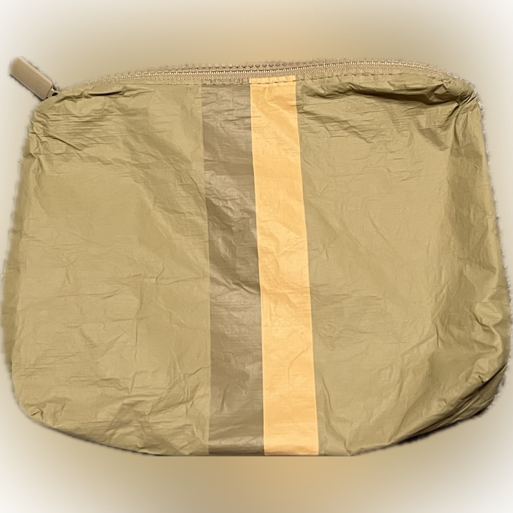 Aloha collection pouch